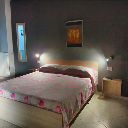 Confy Apartments Pompei Esterno foto