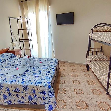 Confy Apartments Pompei Esterno foto