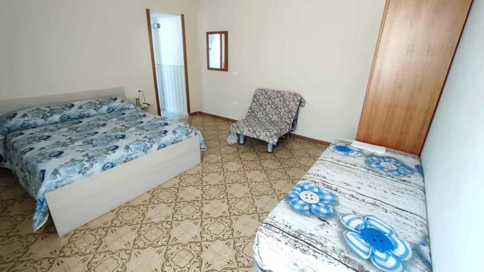 Confy Apartments Pompei Esterno foto